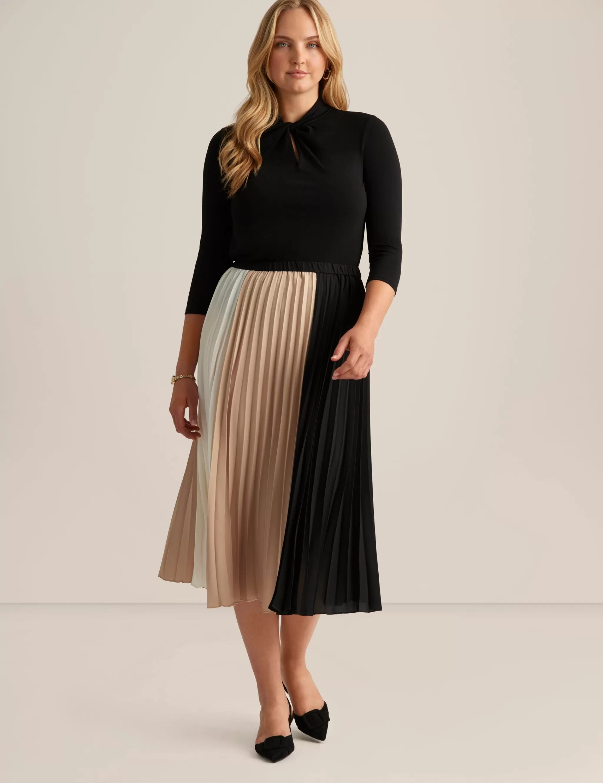 Discount Anne Klein Pull On Color Blocked Pleated Skirt Ann Blk/Lt/Ann Wht